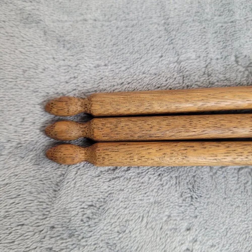 VTG Folding Towel Oak Wood Rack Hanger 3 Swing Arms Wall Mount Farmhouse Rustic